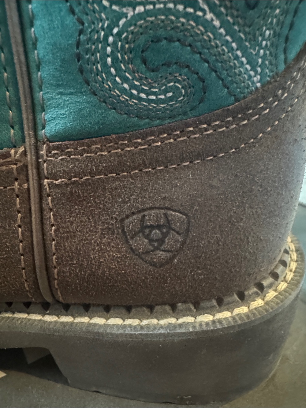Ariat Brown and Teal Women’s 8.5 Western Boots - Picture 5 of 6
